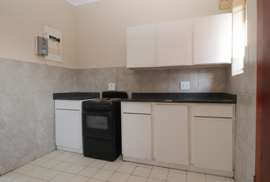 To Let 2 Bedroom Property for Rent in Meiringspark North West